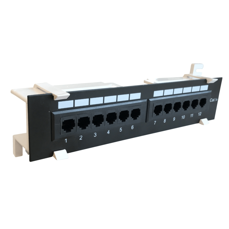 CAT5e UTP väggmonterad patchpanel - 12 portar